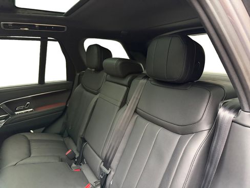 New 2026 Land Rover Range Rover SE AWD/4WD image 16