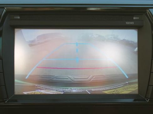 Used 2014 Toyota Corolla LE image 22