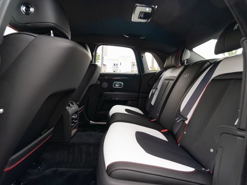 New 2027 Rolls-Royce Ghost Black Badge AWD/4WD image 28