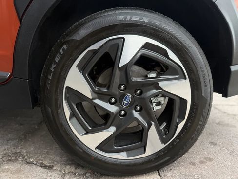 Used 2024 Subaru Crosstrek 2.5i Limited w/ Crosstrek Mirror Package image 38