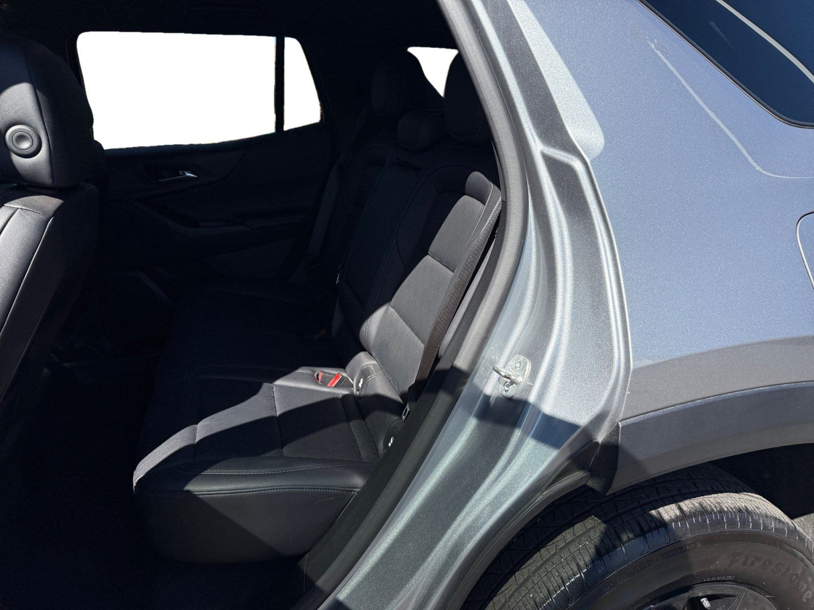 Used 2025 Chevrolet Equinox LT w/ Convenience Package II FWD image 16