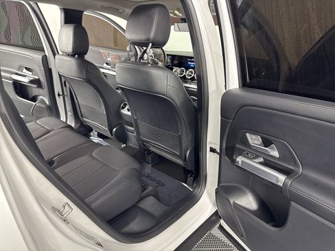 Used 2023 Mercedes-Benz GLB 250 4MATIC image 14