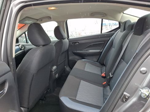 Used 2025 Nissan Versa SV image 10