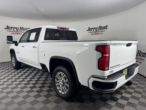 Used 2024 Chevrolet Silverado 2500 LTZ w/ LTZ Plus Package AWD/4WD image 8