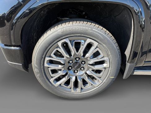 New 2026 GMC Sierra 1500 Denali Ultimate AWD/4WD image 9
