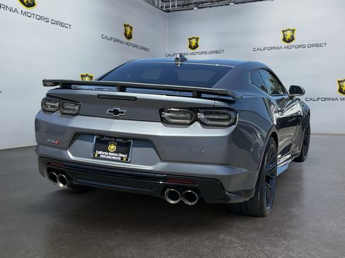 Used 2021 Chevrolet Camaro ZL1 RWD image 5