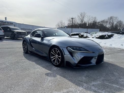 Used 2021 Toyota Supra w/ Safety & Technology Package image 9