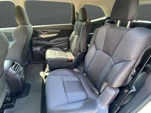 Used 2022 Subaru Ascent Premium w/ Convenience Package AWD/4WD image 23