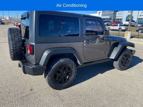Used 2018 Jeep Wrangler Sport AWD/4WD image 6