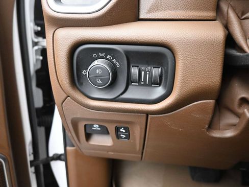 Used 2020 RAM 1500 Laramie image 10