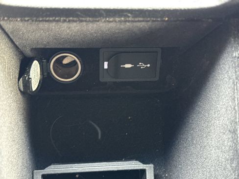 Used 2015 Lexus ES 300h w/ Navigation System Package FWD image 40