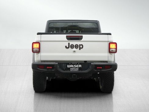Used 2022 Jeep Gladiator Rubicon w/ Cold Weather Group image 4