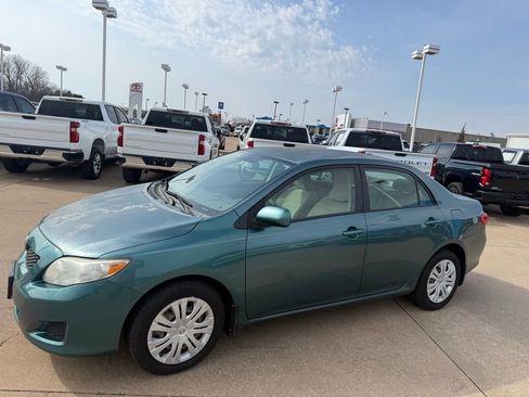 Used 2009 Toyota Corolla XLE image 3