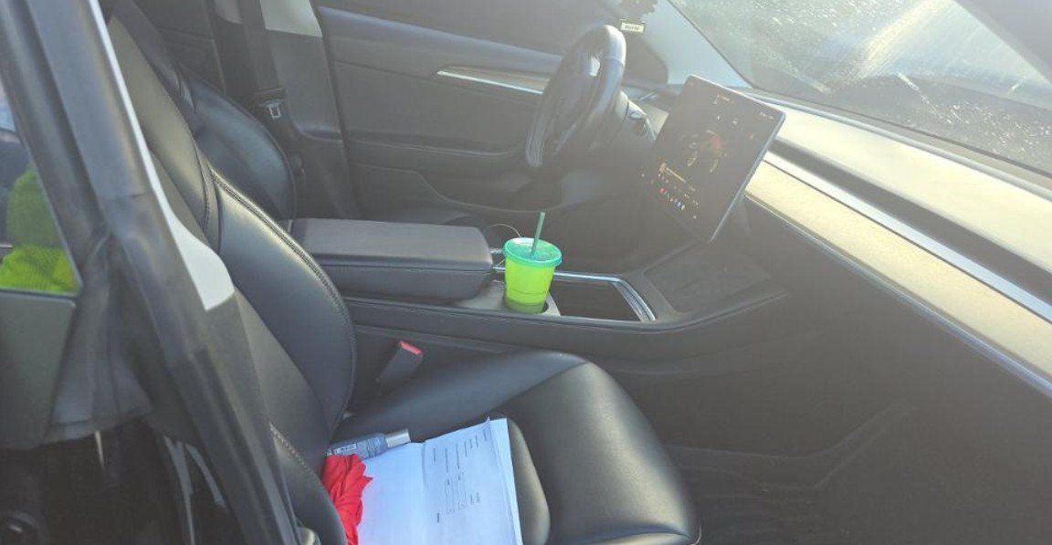 Used 2023 Tesla Model 3 Standard Range RWD image 5