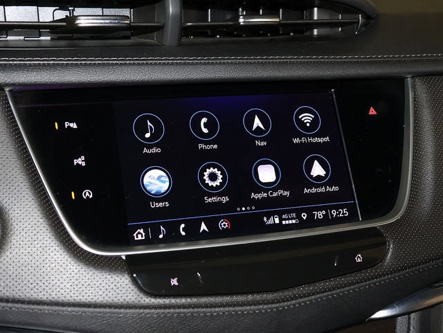 Used 2024 Cadillac XT5 Premium Luxury w/ Technology Package AWD/4WD image 18