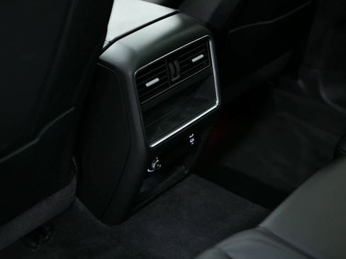 Certified 2023 Porsche Cayenne image 27