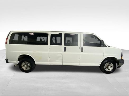 Used 2019 Chevrolet Express 3500 LT w/ LT Preferred Equipment Group RWD image 11