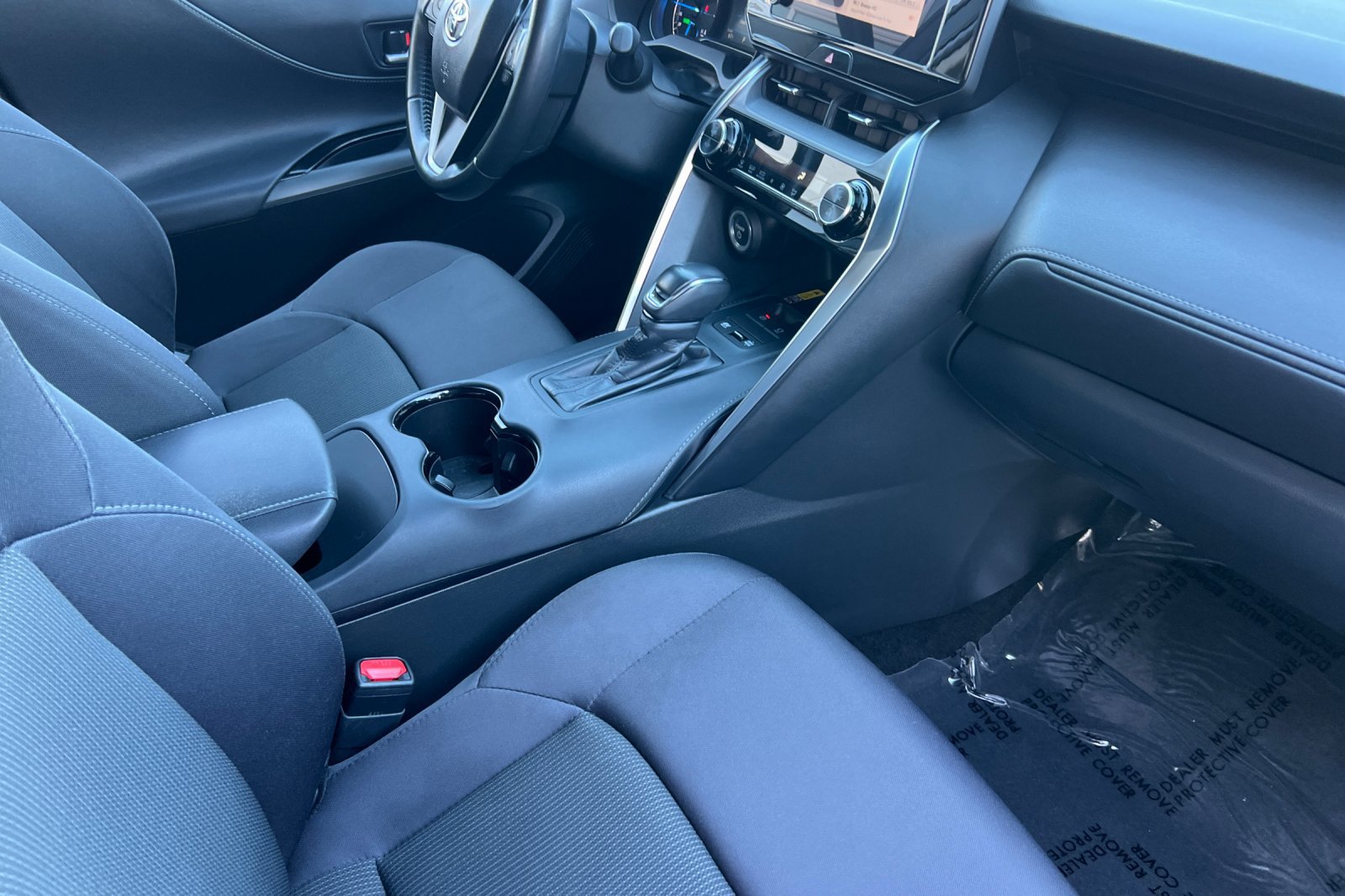 Certified 2024 Toyota Venza LE AWD/4WD image 16