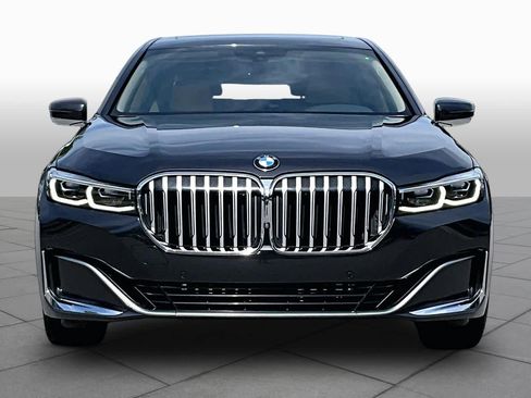 Used 2020 BMW 740i w/ Cold Weather Package RWD image 3