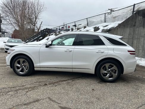 Used 2026 Genesis GV70 2.5T Advanced image 3