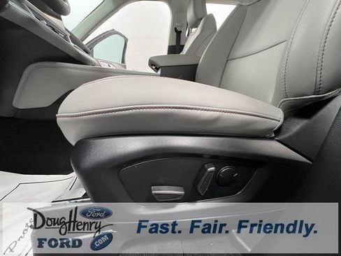 New 2026 Ford Explorer Active w/ Active Comfort Package image 26