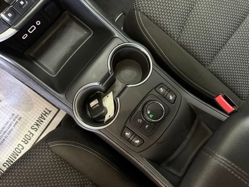 Used 2023 GMC Terrain SLE w/ Driver Convenience Package FWD image 37