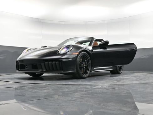 New 2026 Porsche 911 Targa 4 GTS image 43