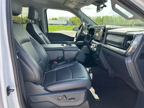 Used 2025 Ford F350 Lariat w/ Camper Package image 13