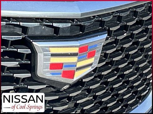Used 2025 Cadillac XT6 Premium Luxury w/ Technology Package FWD image 11