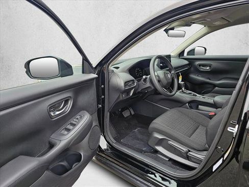 New 2026 Honda HR-V LX image 16
