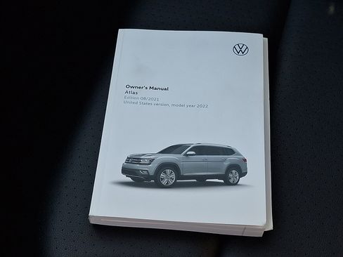 Used 2022 Volkswagen Atlas SE image 28