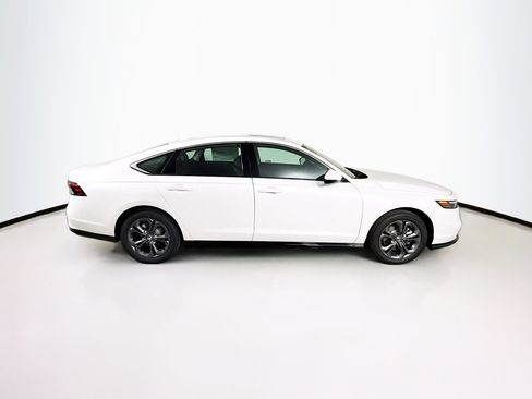 New 2025 Honda Accord EX-L image 2