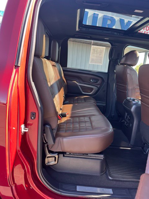 Used 2021 Nissan Titan 4x4 Crew Cab image 29