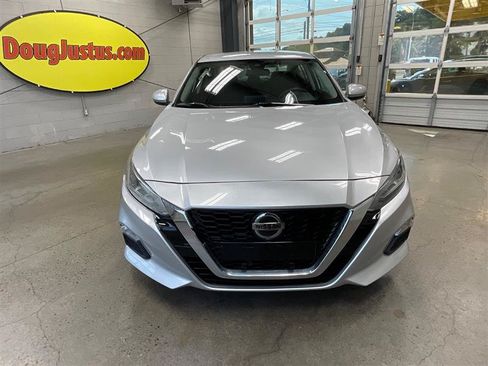 Used 2022 Nissan Altima 2.5 SV FWD image 8