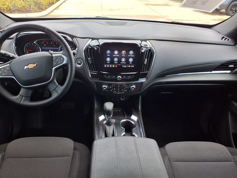 Used 2023 Chevrolet Traverse LT FWD image 24