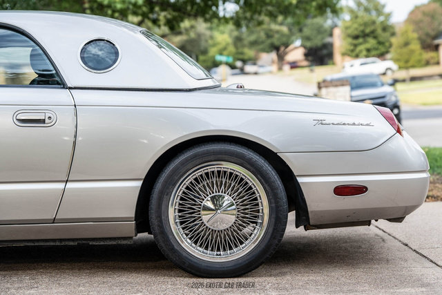 Used 2004 Ford Thunderbird RWD image 3