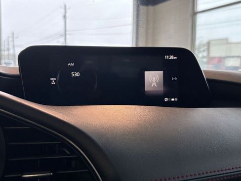 Used 2025 MAZDA MAZDA3 s image 21