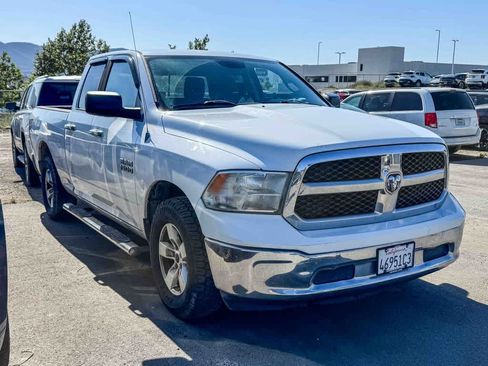 Used 2013 RAM 1500 Classic SLT RWD image 3