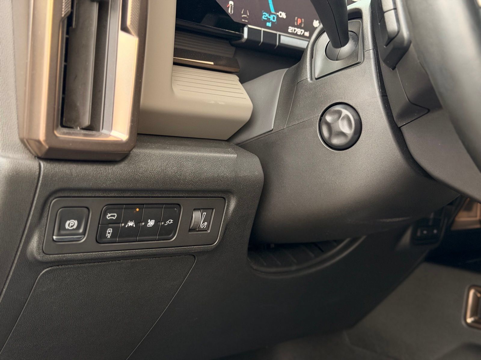 Used 2024 GMC Hummer EV 3X AWD/4WD image 27