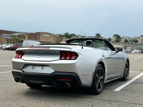 Used 2024 Ford Mustang Premium RWD image 4
