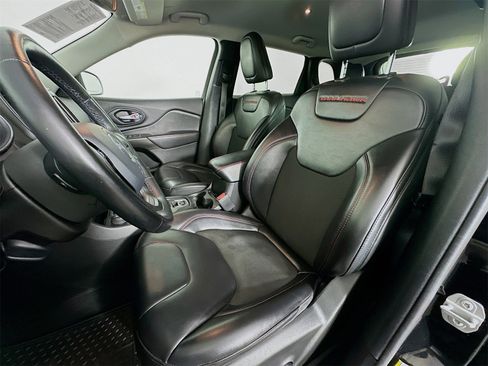 Used 2020 Jeep Cherokee Trailhawk w/ Cold Weather Group image 20