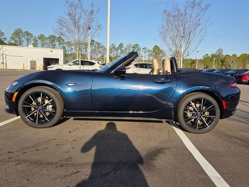 New 2025 MAZDA MX-5 Miata Grand Touring image 2