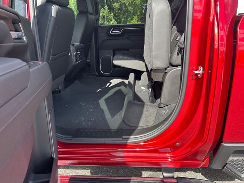 New 2026 GMC Sierra 2500 SLT w/ SLT Premium Package AWD/4WD image 28