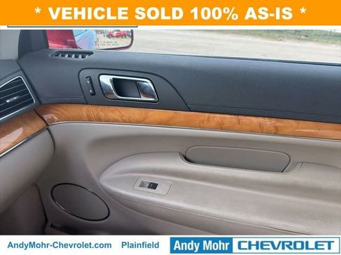 Used 2010 Lincoln MKT Base image 19