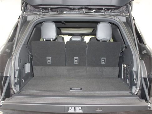 New 2025 Lincoln Navigator Reserve w/ Jet Appearance Package image 15