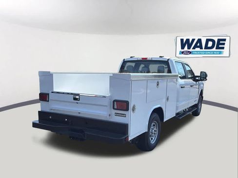 New 2026 Ford F250 XL w/ XL Chrome Package AWD/4WD image 5