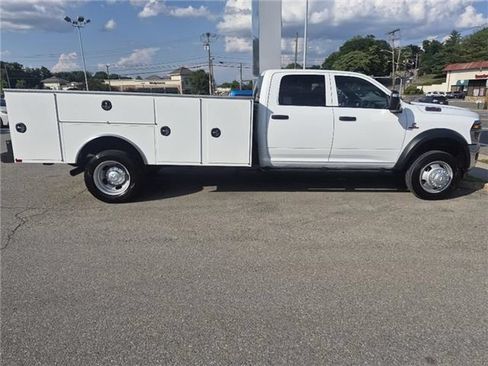 Used 2025 RAM 5500 Tradesman AWD/4WD image 1