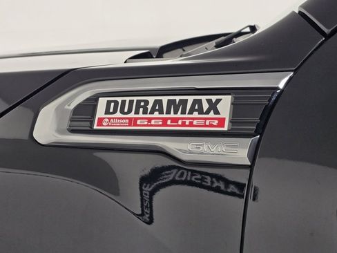 Used 2020 GMC Sierra 2500 AT4 w/ AT4 Premium Package image 10