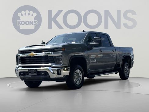 Used 2025 Chevrolet Silverado 2500 LT w/ Convenience Package AWD/4WD image 1