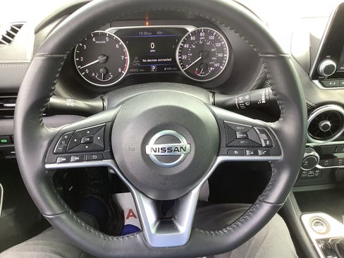 Used 2023 Nissan Sentra SV FWD image 14